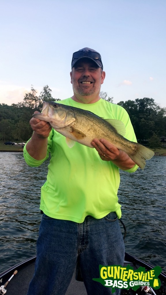GUNTERSVILLE BASS GUIDES