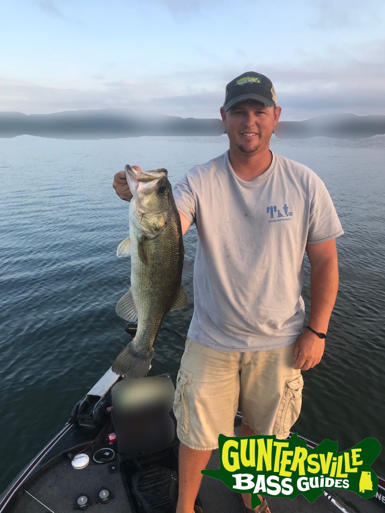 GUNTERSVILLE BASS GUIDES