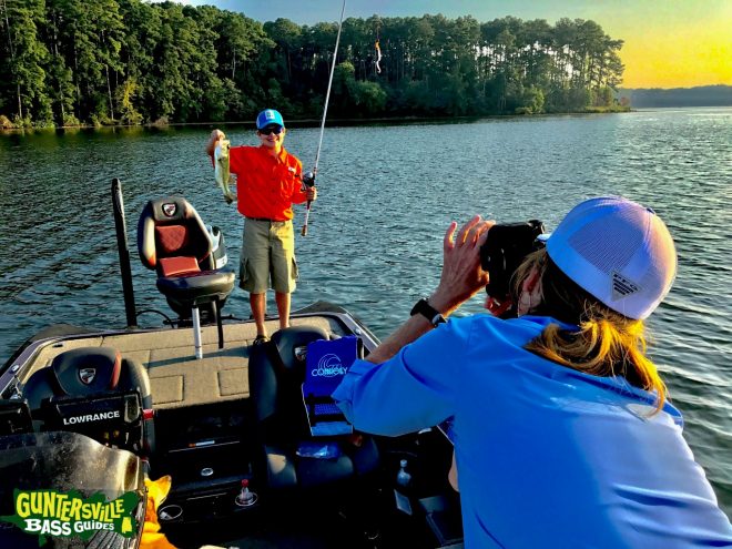 GUNTERSVILLE BASS GUIDES
