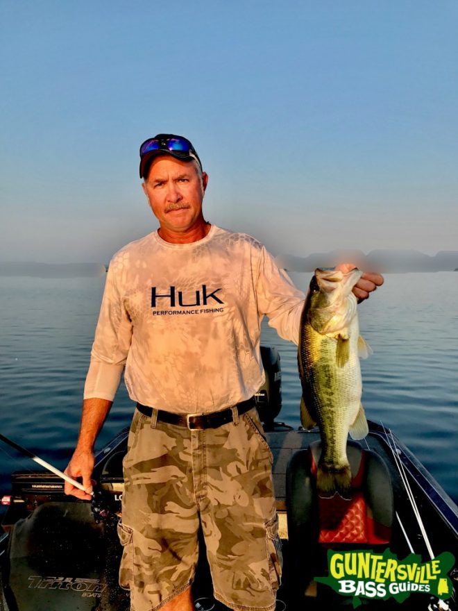 GUNTERSVILLE BASS GUIDES