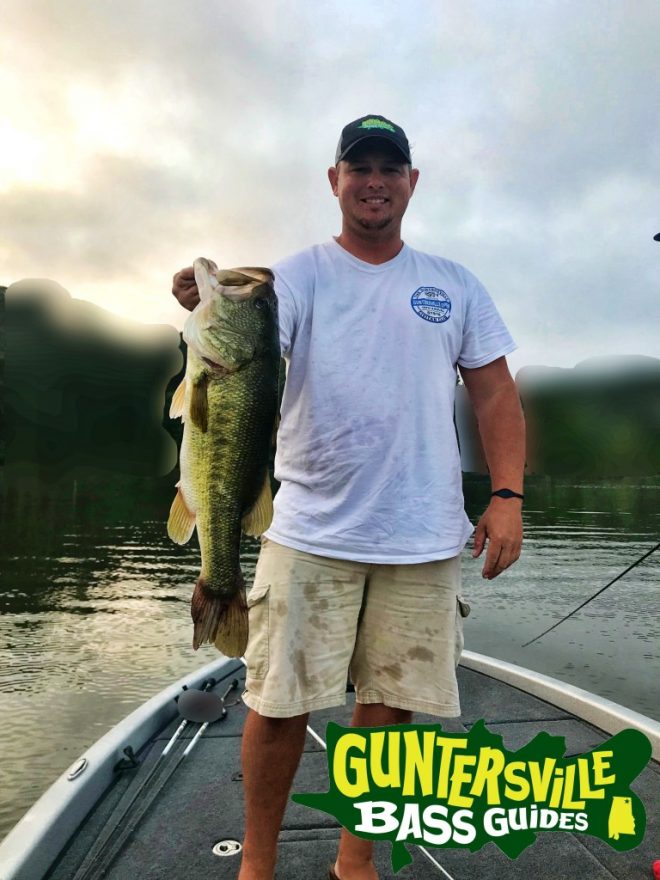 GUNTERSVILLE BASS GUIDES