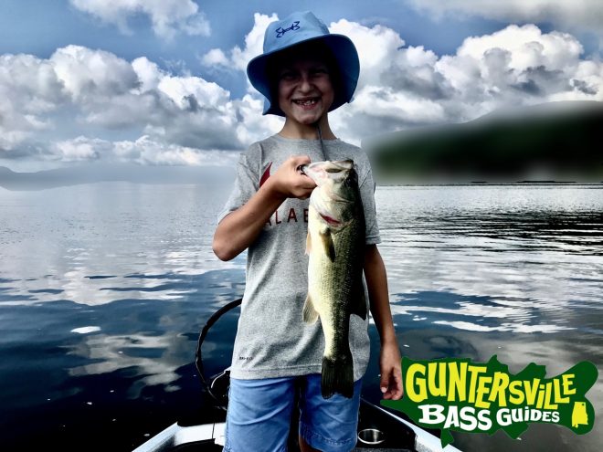 GUNTERSVILLE BASS GUIDES