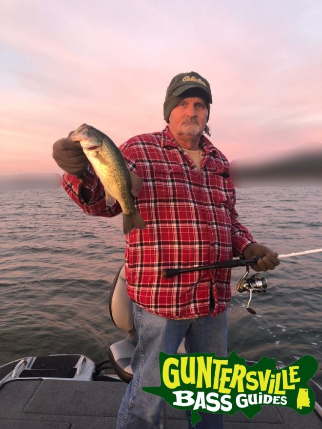 GUNTERSVILLE BASS GUIDES