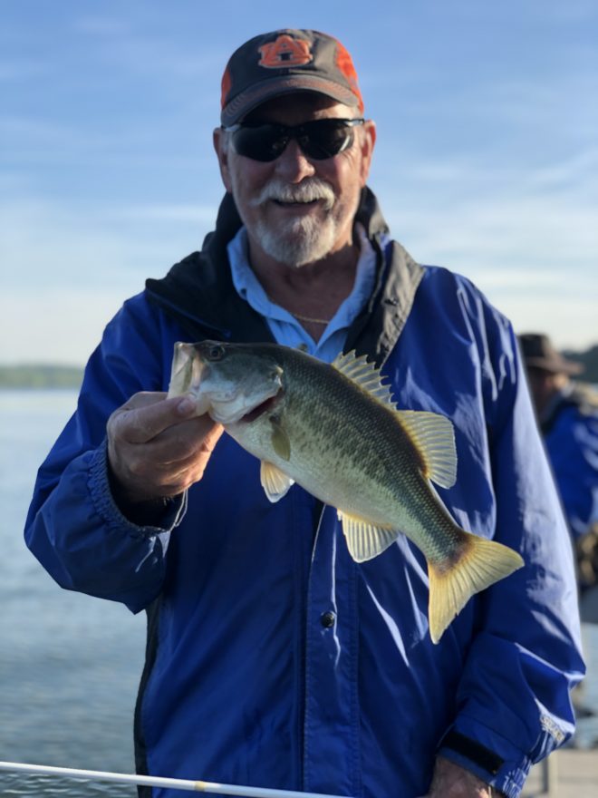 GUNTERSVILLE BASS GUIDES