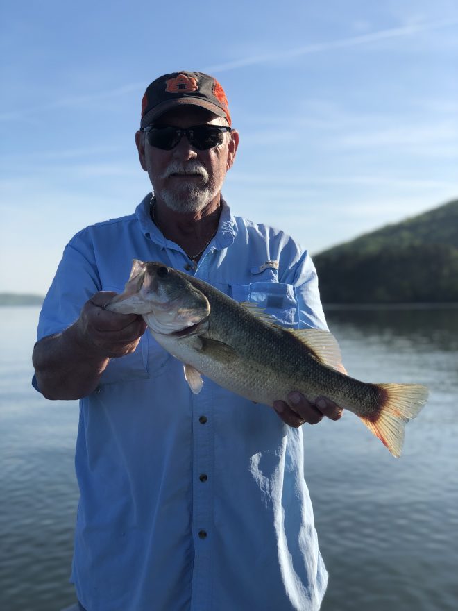 GUNTERSVILLE BASS GUIDES
