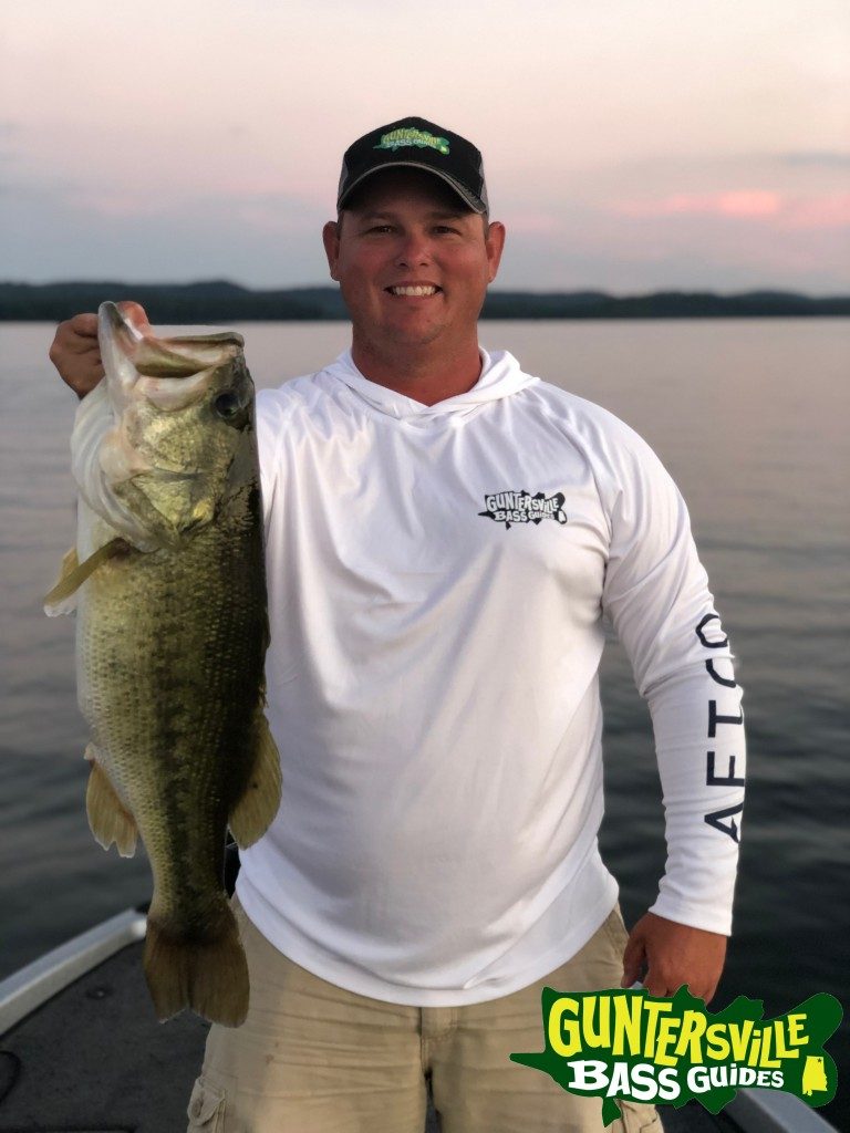 GUNTERSVILLE BASS GUIDES