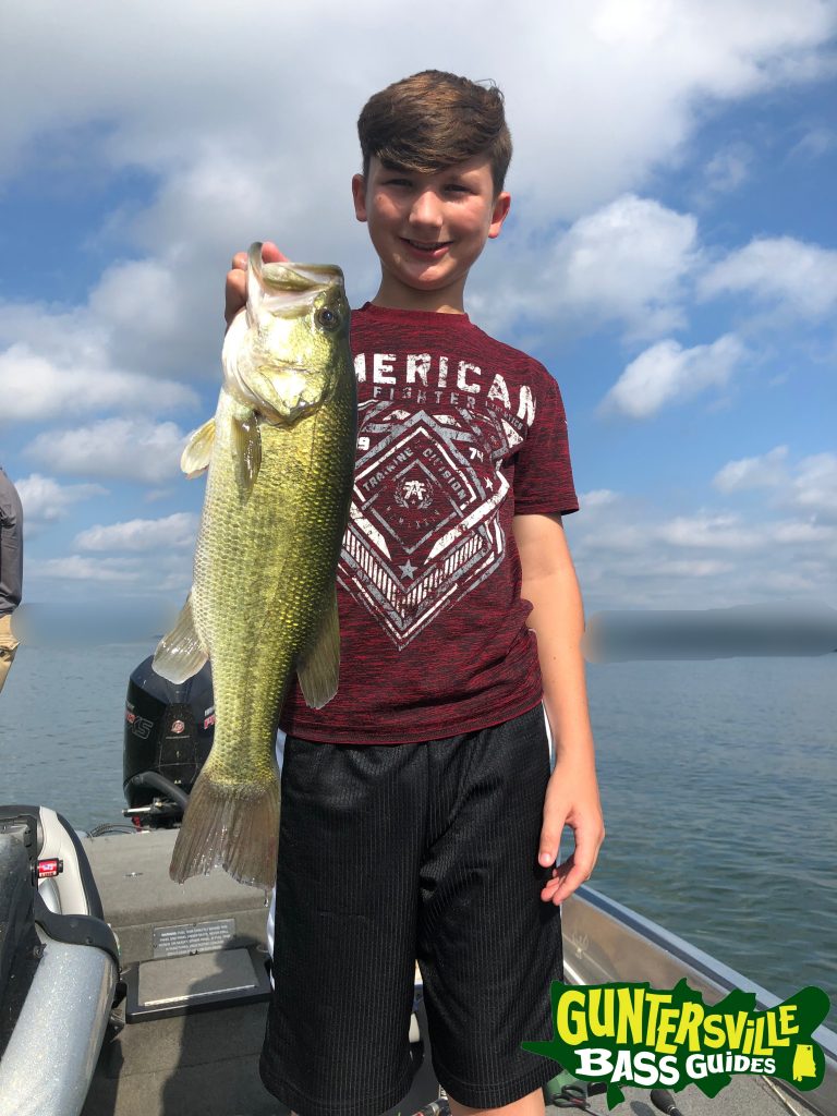 GUNTERSVILLE BASS GUIDES