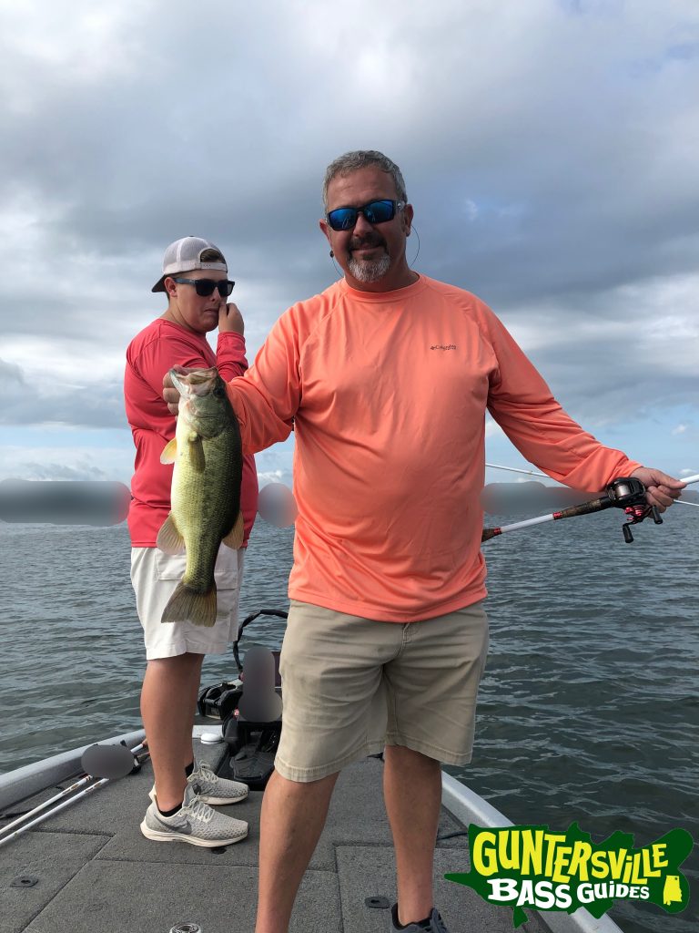 GUNTERSVILLE BASS GUIDES