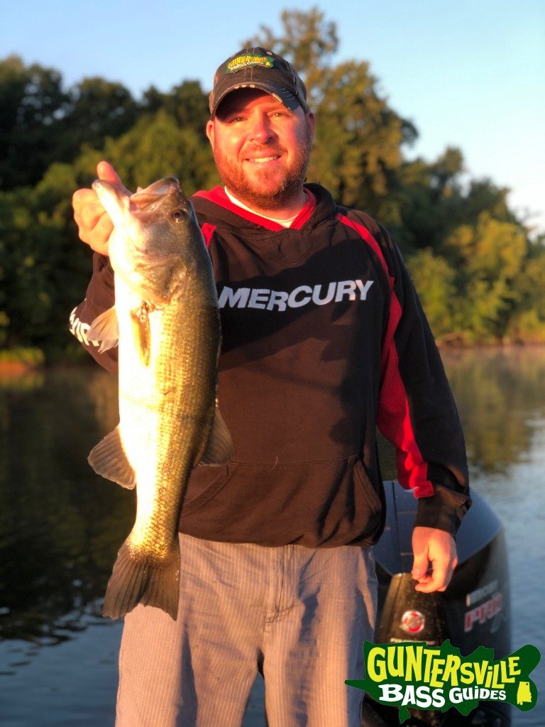 GUNTERSVILLE BASS GUIDES
