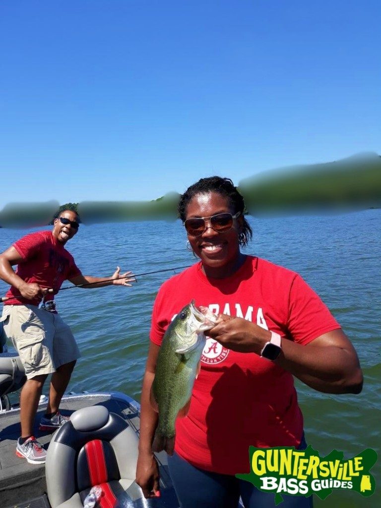 GUNTERSVILLE BASS GUIDES