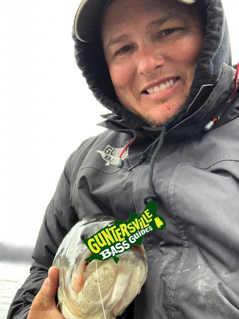 GUNTERSVILLE BASS GUIDES