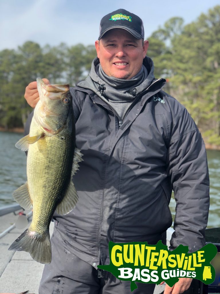 GUNTERSVILLE BASS GUIDES