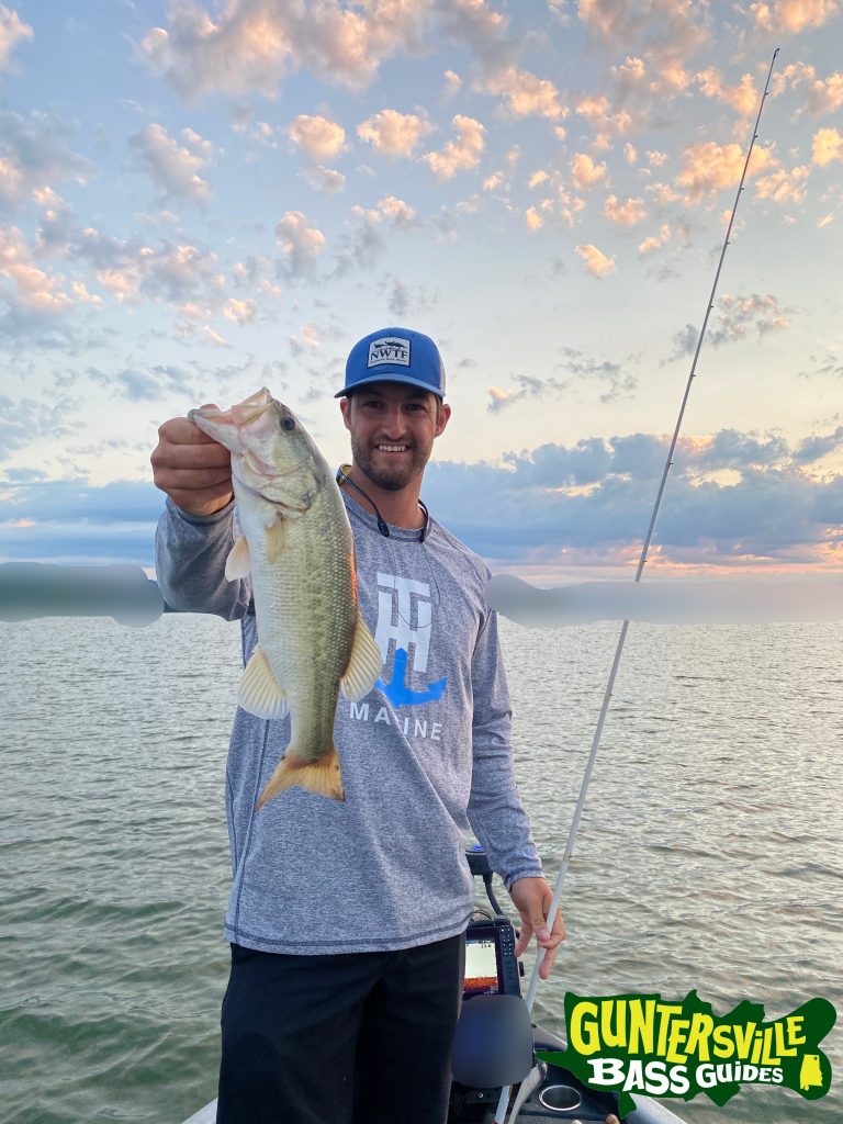 GUNTERSVILLE BASS GUIDES