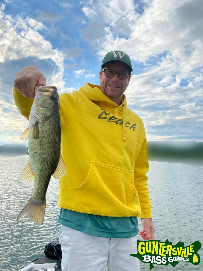 GUNTERSVILLE BASS GUIDES