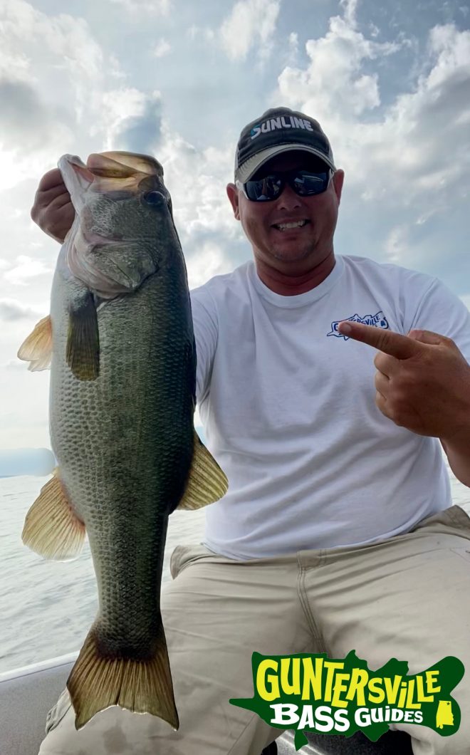 GUNTERSVILLE BASS GUIDES