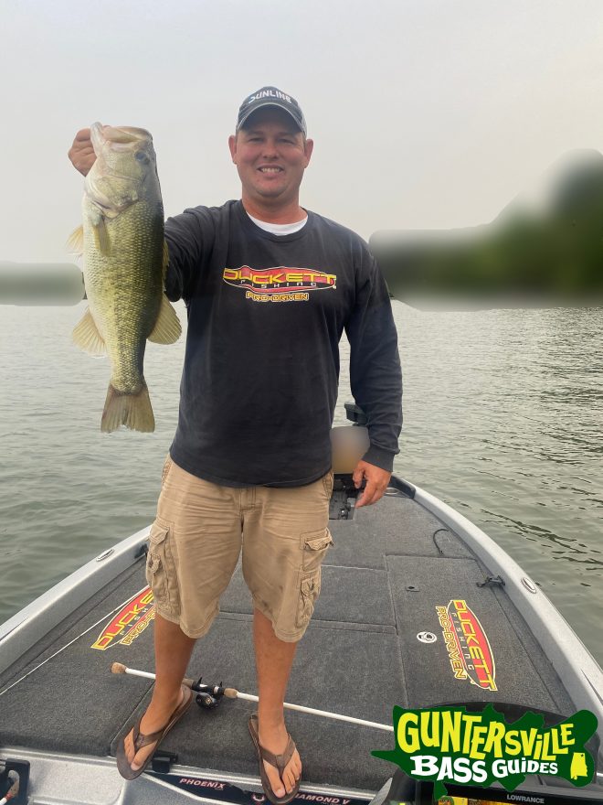 GUNTERSVILLE BASS GUIDES