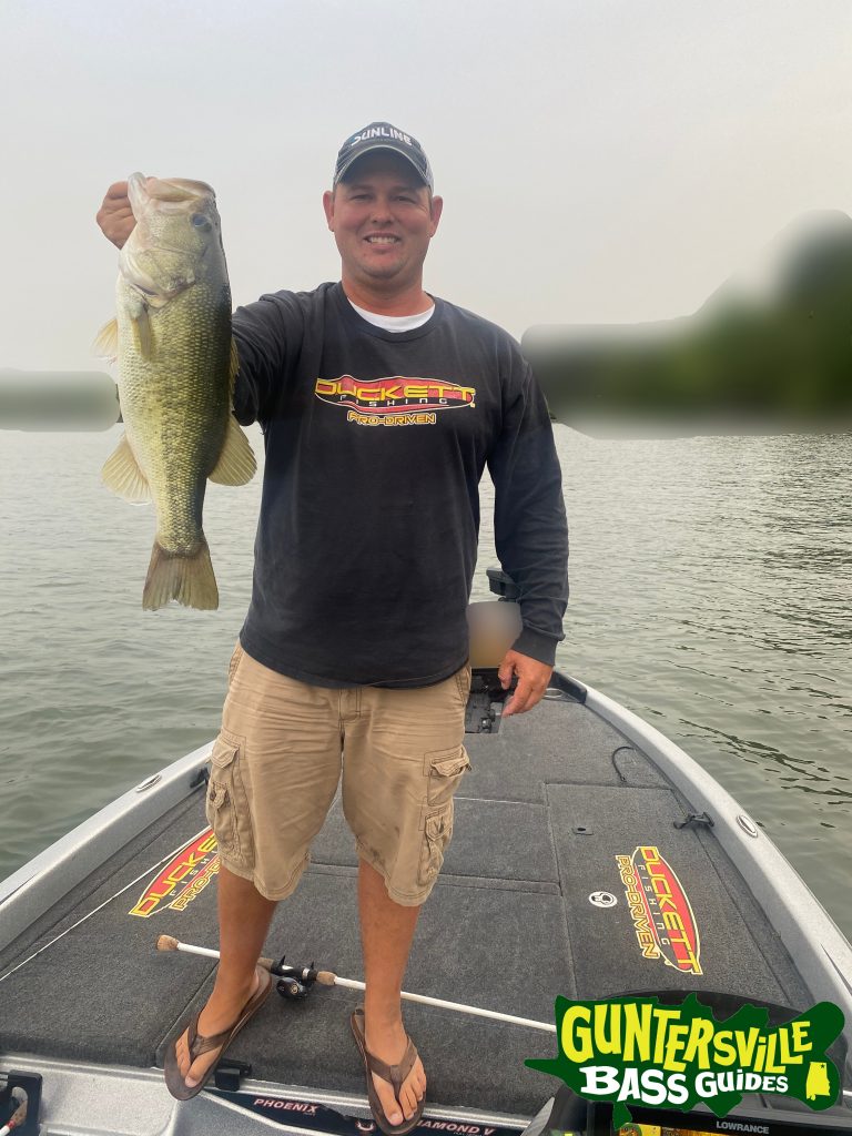 GUNTERSVILLE BASS GUIDES