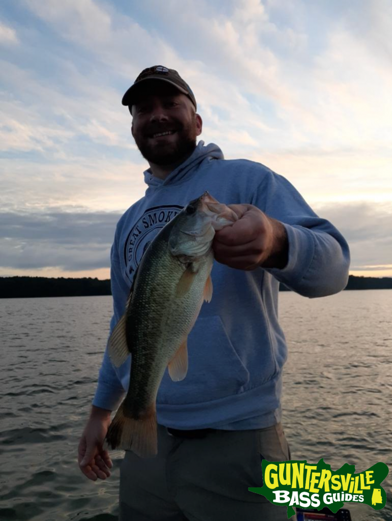 GUNTERSVILLE BASS GUIDES
