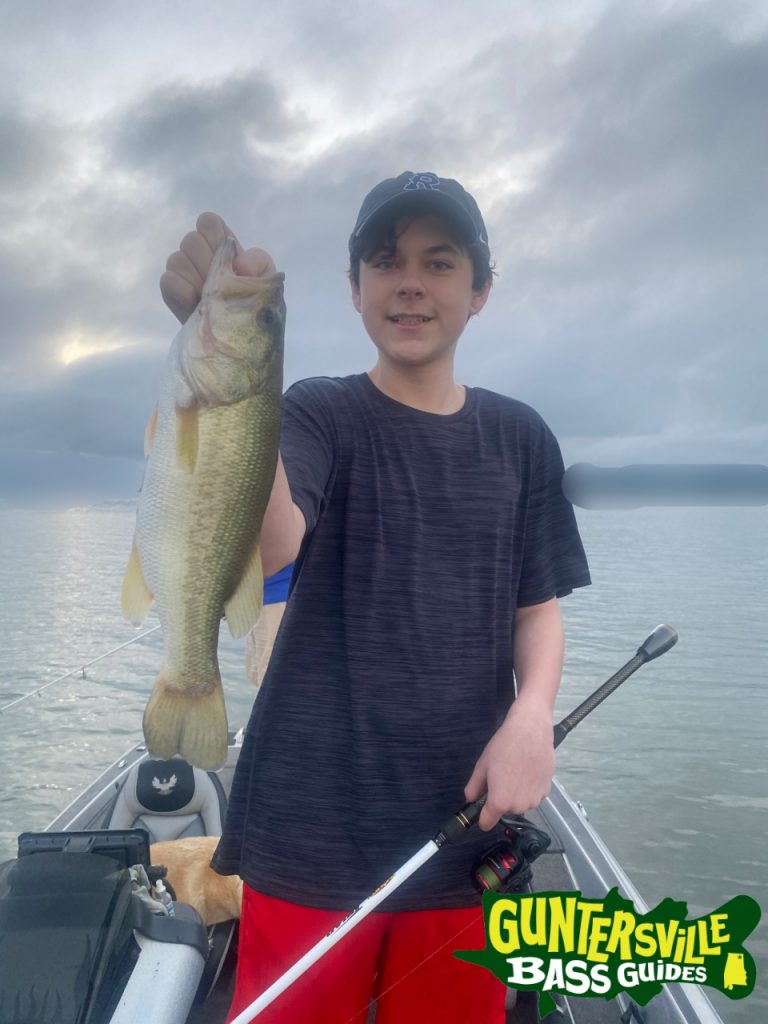 GUNTERSVILLE BASS GUIDES
