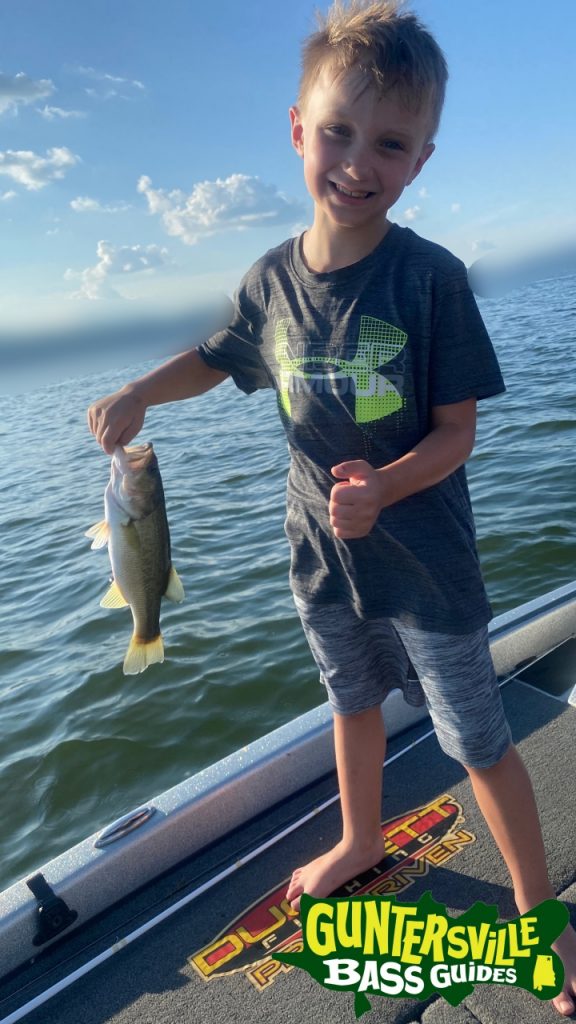 GUNTERSVILLE BASS GUIDES