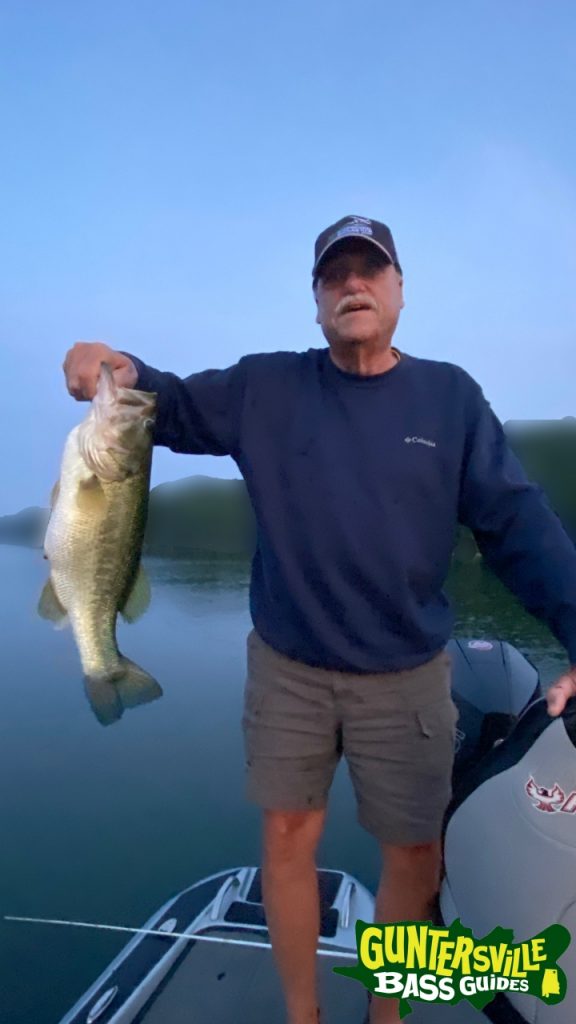 GUNTERSVILLE BASS GUIDES