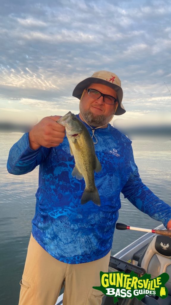 GUNTERSVILLE BASS GUIDES