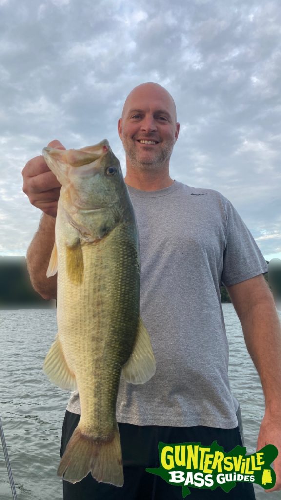 GUNTERSVILLE BASS GUIDES