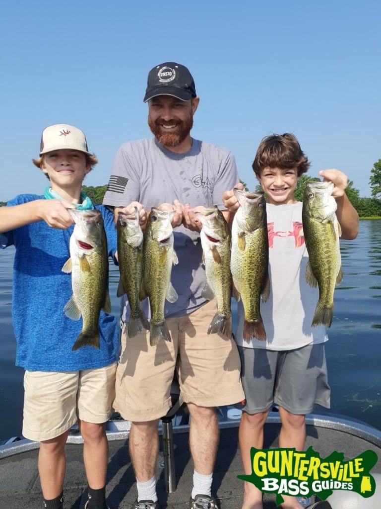 GUNTERSVILLE BASS GUIDES