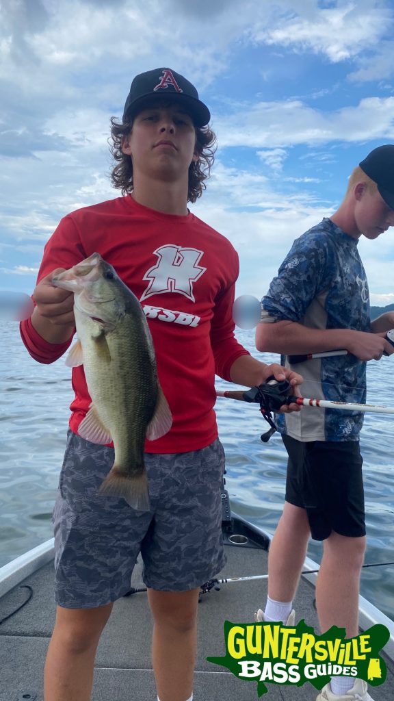 GUNTERSVILLE BASS GUIDES