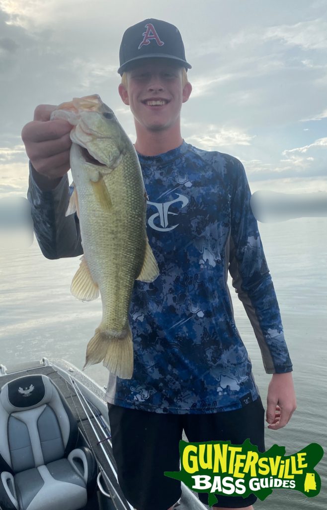 GUNTERSVILLE BASS GUIDES