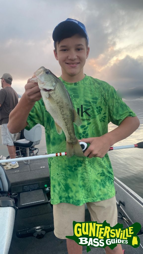 GUNTERSVILLE BASS GUIDES