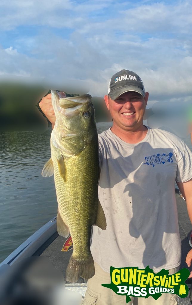 GUNTERSVILLE BASS GUIDES
