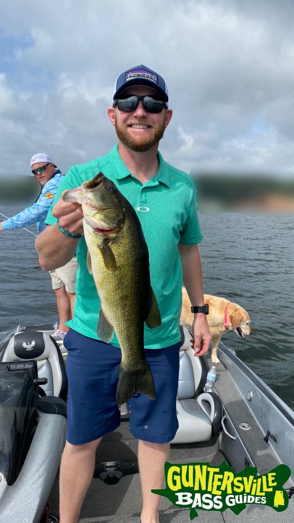 GUNTERSVILLE BASS GUIDES