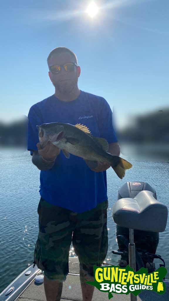 GUNTERSVILLE BASS GUIDES