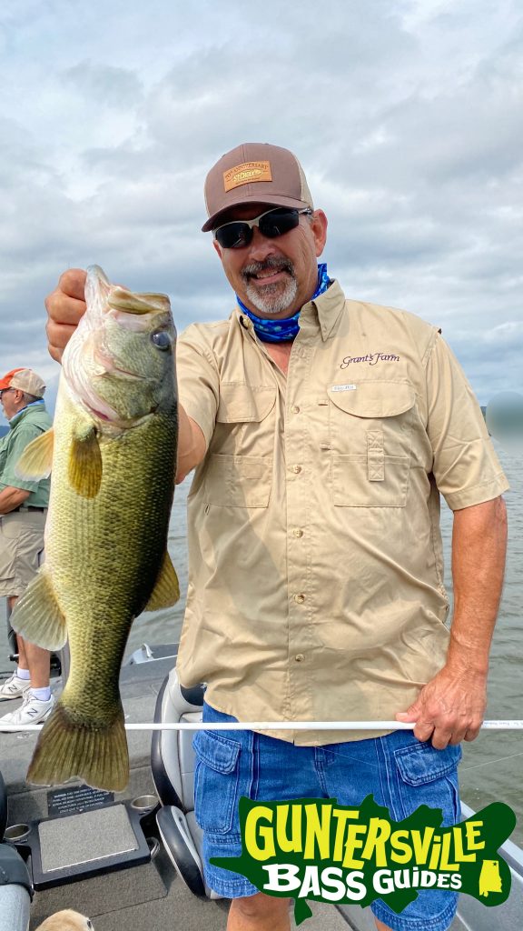 GUNTERSVILLE BASS GUIDES