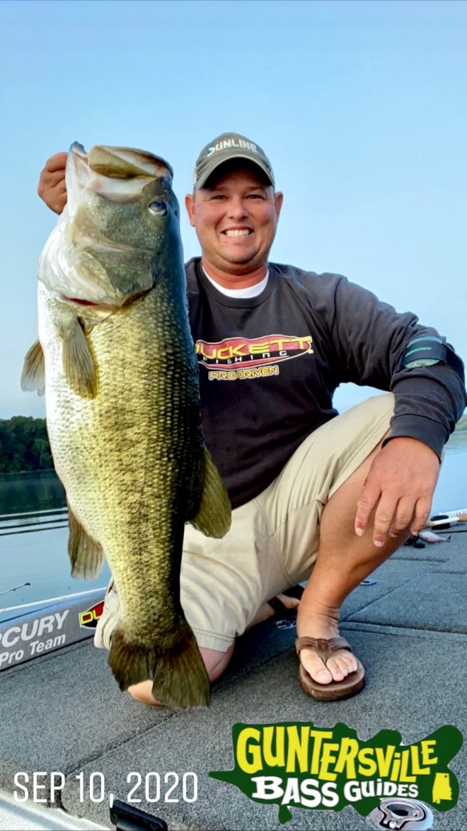 GUNTERSVILLE BASS GUIDES