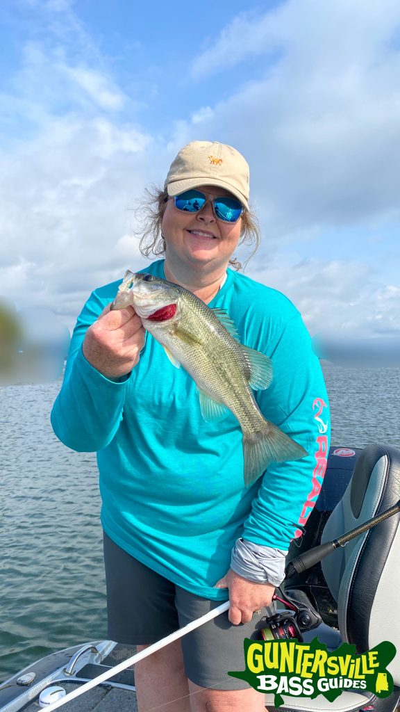 GUNTERSVILLE BASS GUIDES