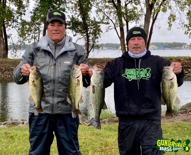 GUNTERSVILLE BASS GUIDES