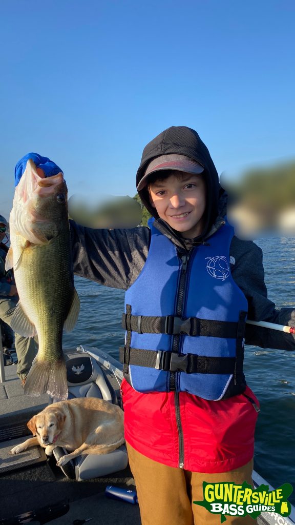 GUNTERSVILLE BASS GUIDES