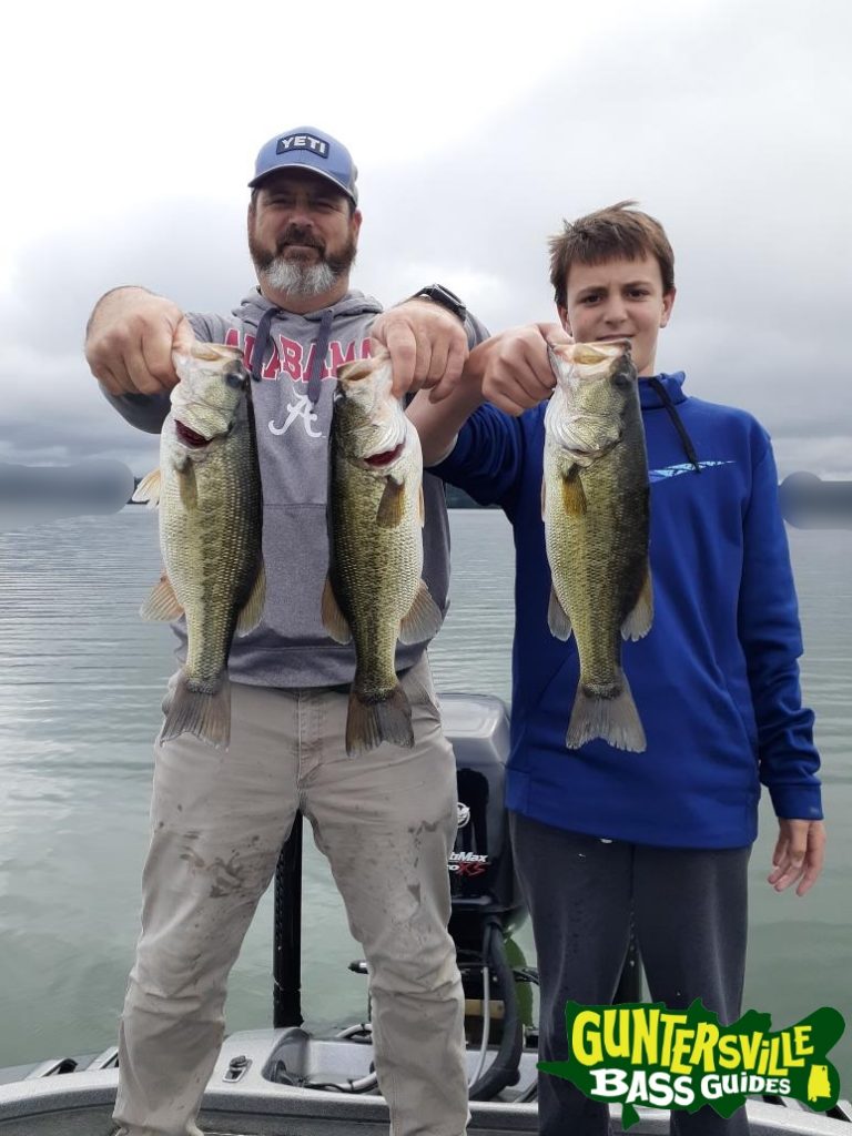 GUNTERSVILLE BASS GUIDES