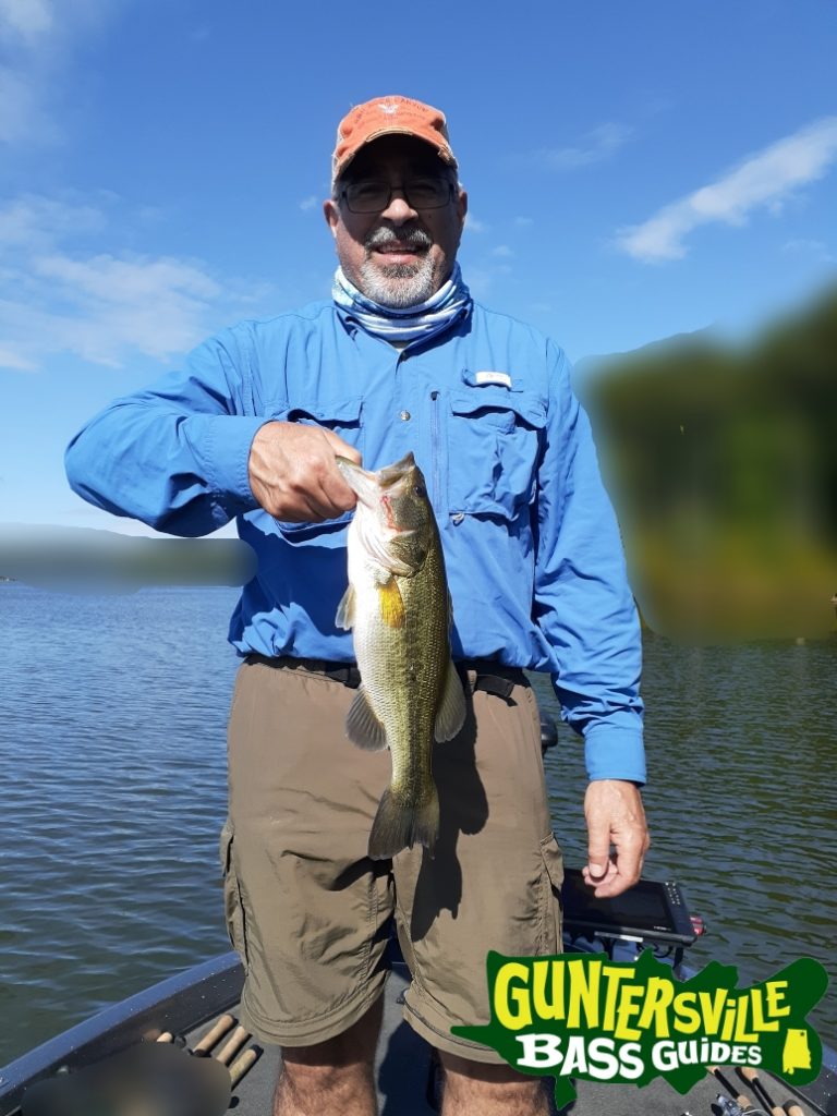 GUNTERSVILLE BASS GUIDES