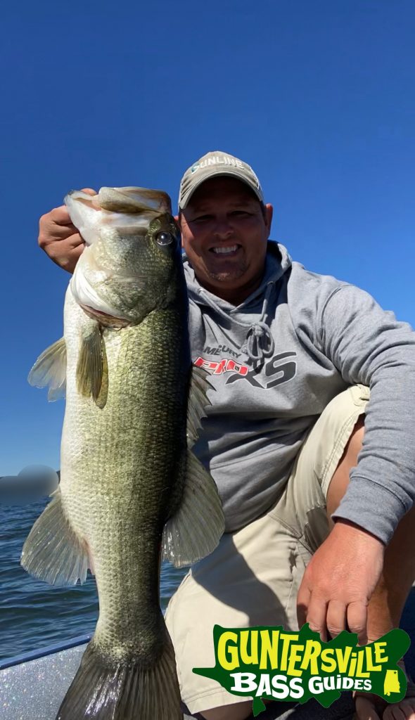 GUNTERSVILLE BASS GUIDES
