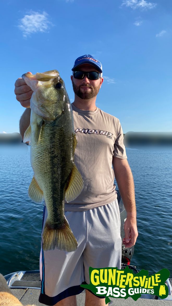 GUNTERSVILLE BASS GUIDES