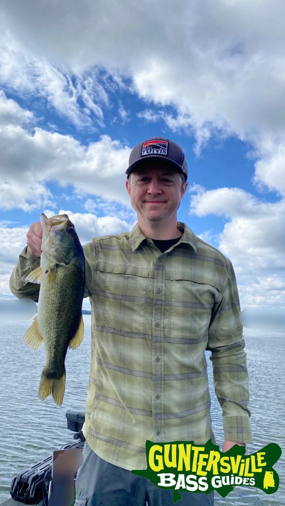 GUNTERSVILLE BASS GUIDES