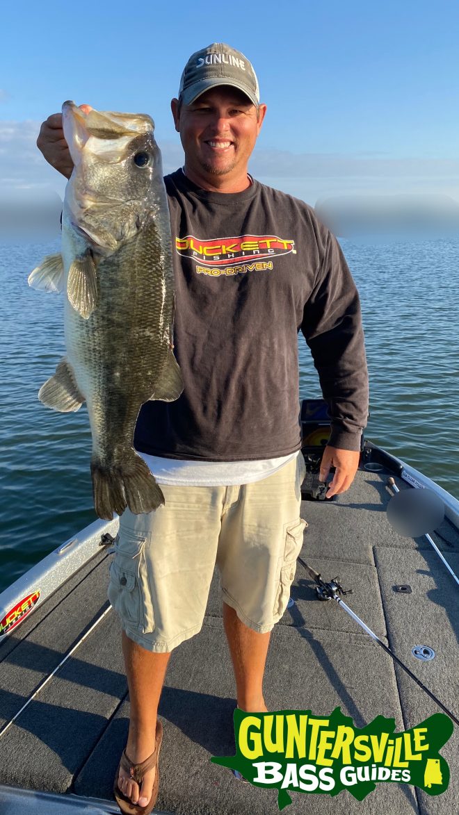 GUNTERSVILLE BASS GUIDES