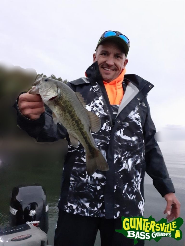 GUNTERSVILLE BASS GUIDES