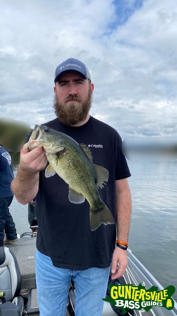 GUNTERSVILLE BASS GUIDES
