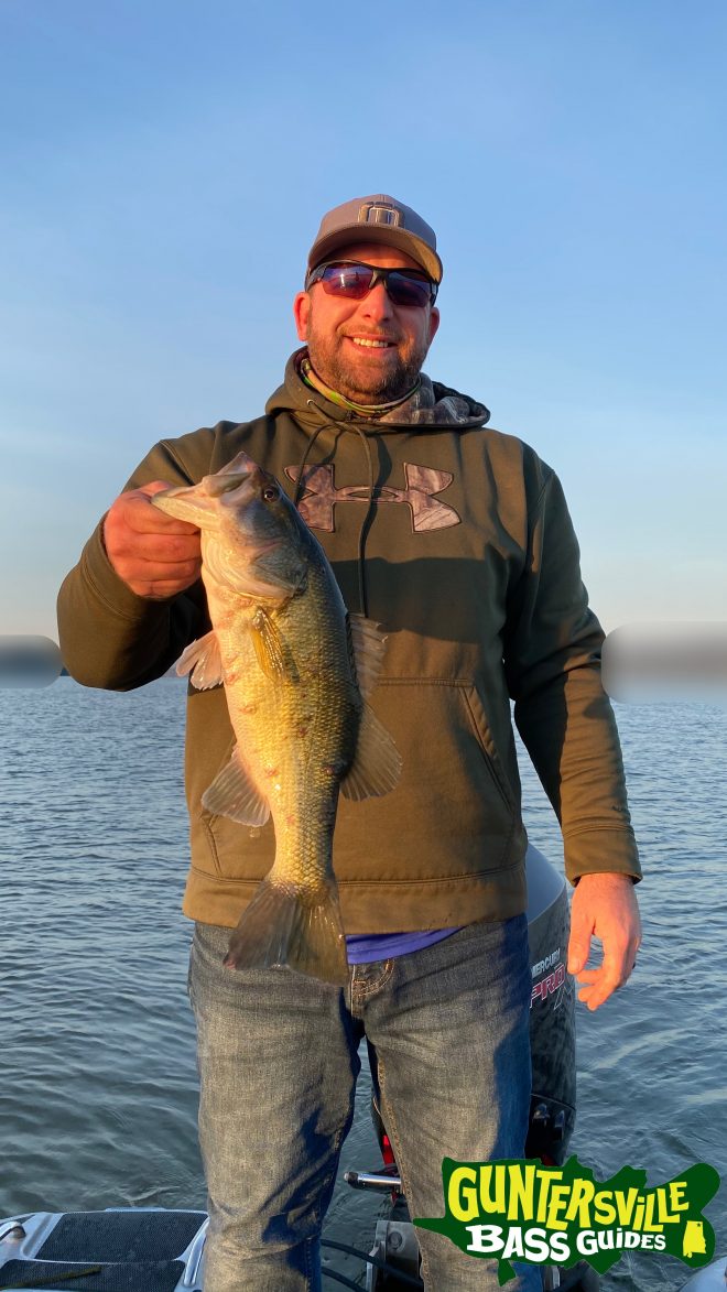 GUNTERSVILLE BASS GUIDES