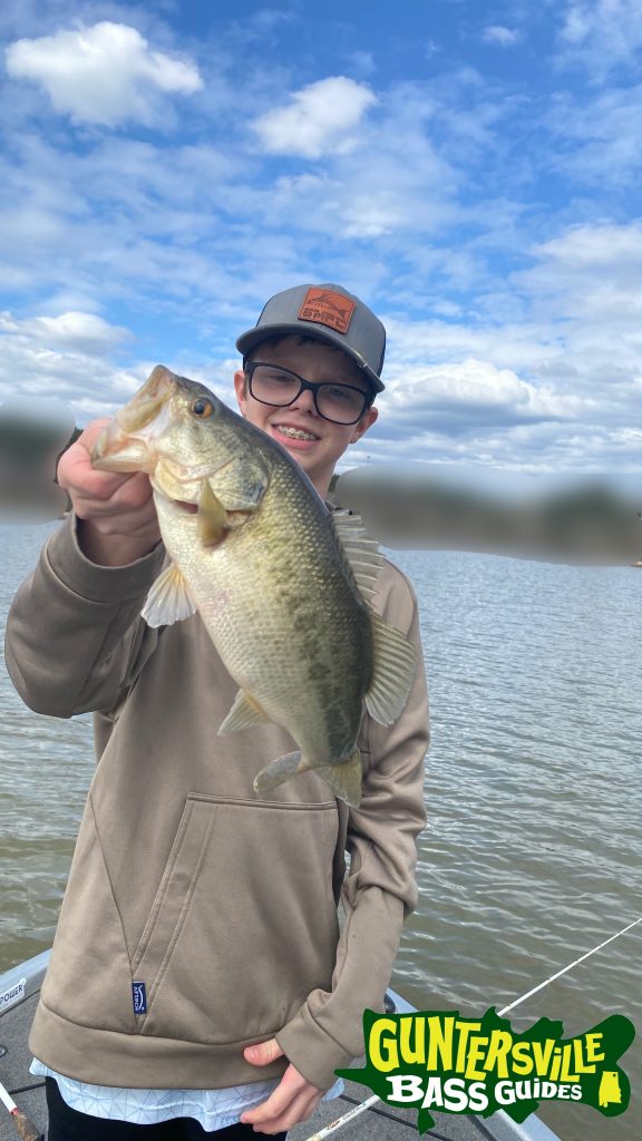 GUNTERSVILLE BASS GUIDES
