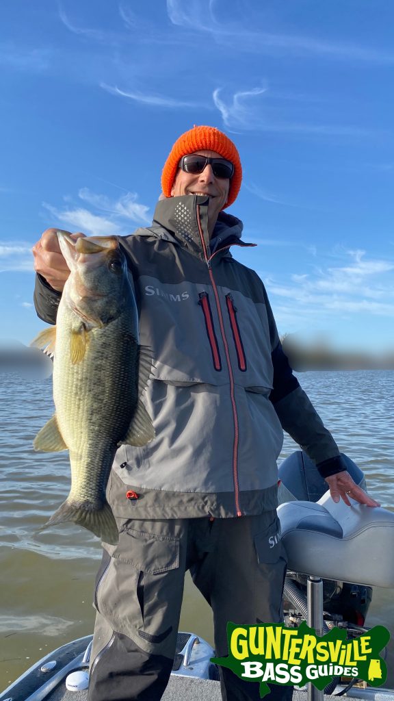 GUNTERSVILLE BASS GUIDES